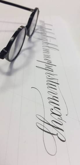 Ein Bild, das Handschrift, Brille, Entwurf, Dokument enthält.  Automatisch generierte Beschreibung